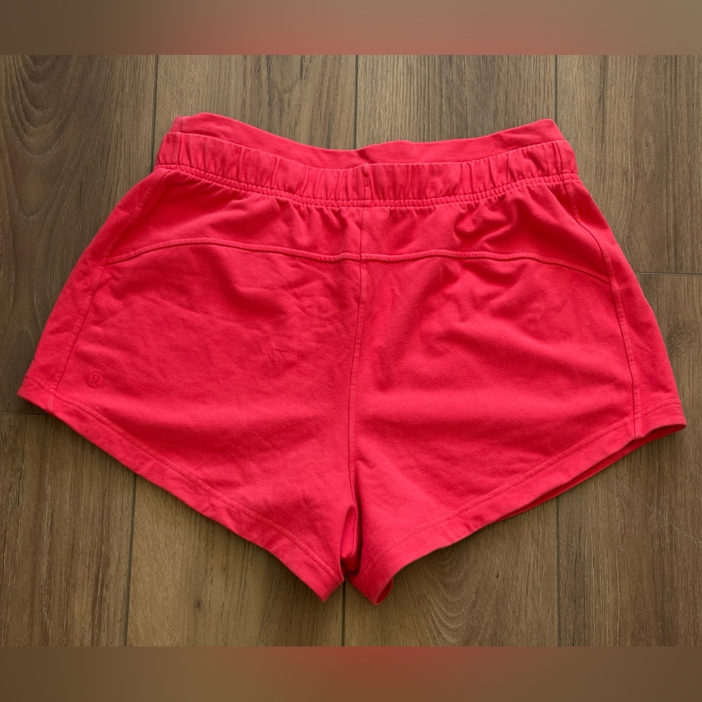 Lululemon Inner Glow Shorts 3” Terry Size 8 Cotton Red Casual Outdoor Feminine - Picture 4 of 6